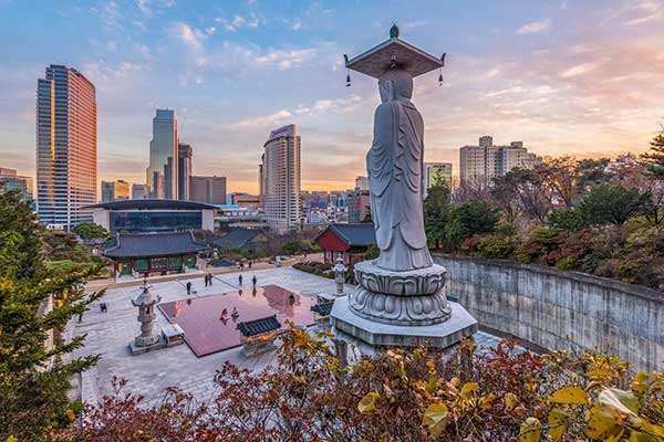 Chùa Bongeunsa - Chốn hành hương tĩnh lặng giữa lòng thủ đô sầm uất Seoul